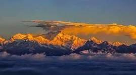 Famous places in Darjeeling – sunrise view from Tiger Hill